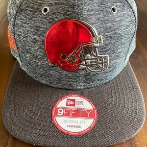 New era SnapBack Cleveland Browns